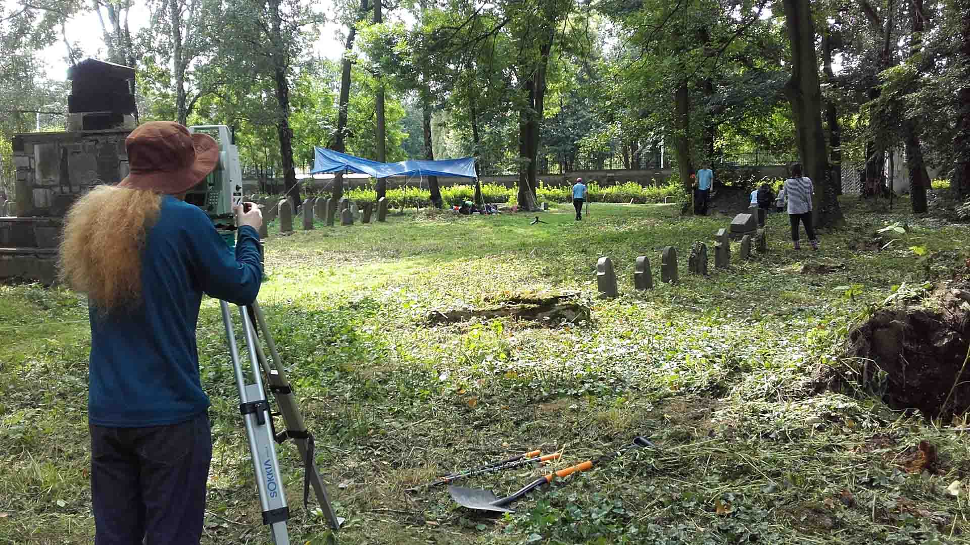 Surveying at Oświęcim cemetry